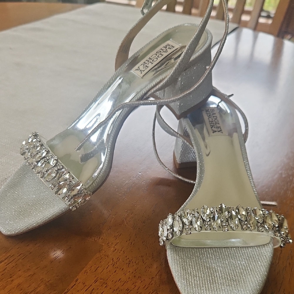 Badgley Mischka Silver Embellished Women's Heels